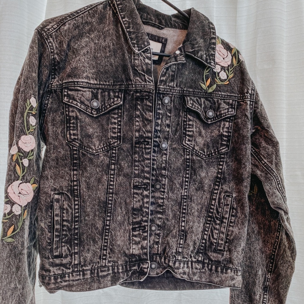 Forever 21 Black Jean Jacket